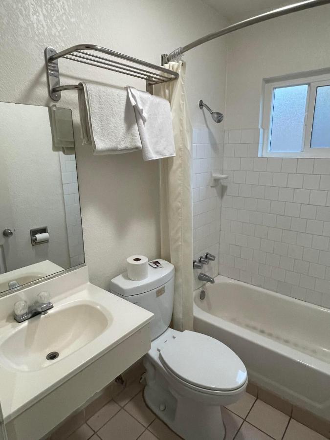 Welcome Inn & Suites אנהיים מראה חיצוני תמונה