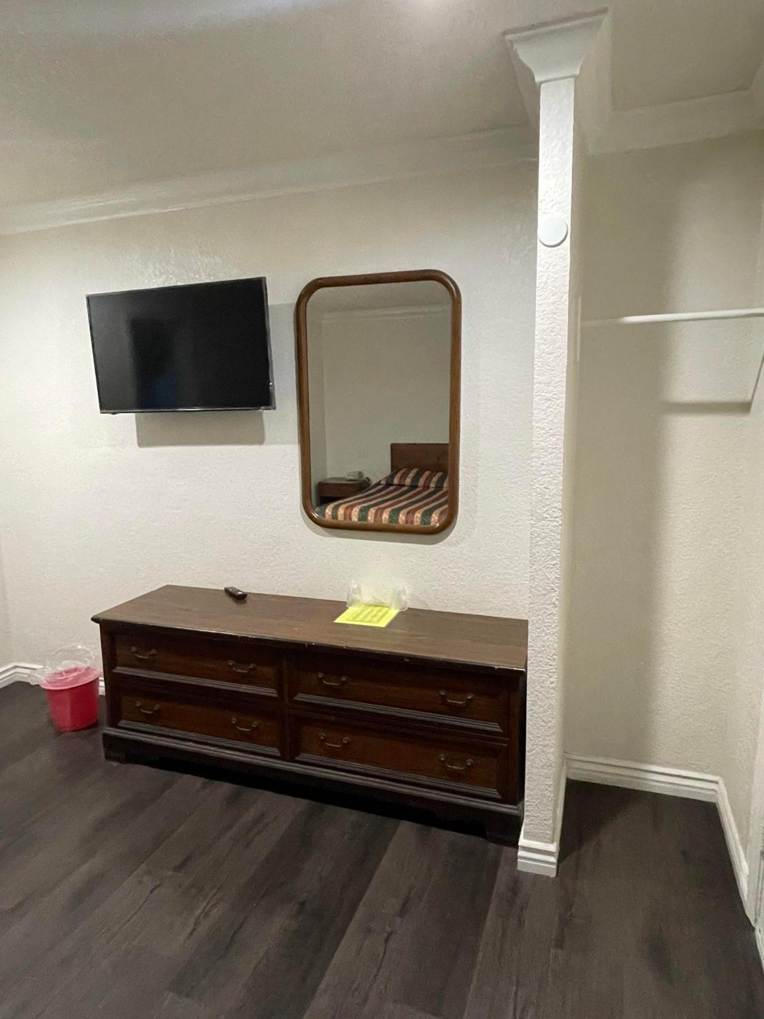Welcome Inn & Suites אנהיים מראה חיצוני תמונה