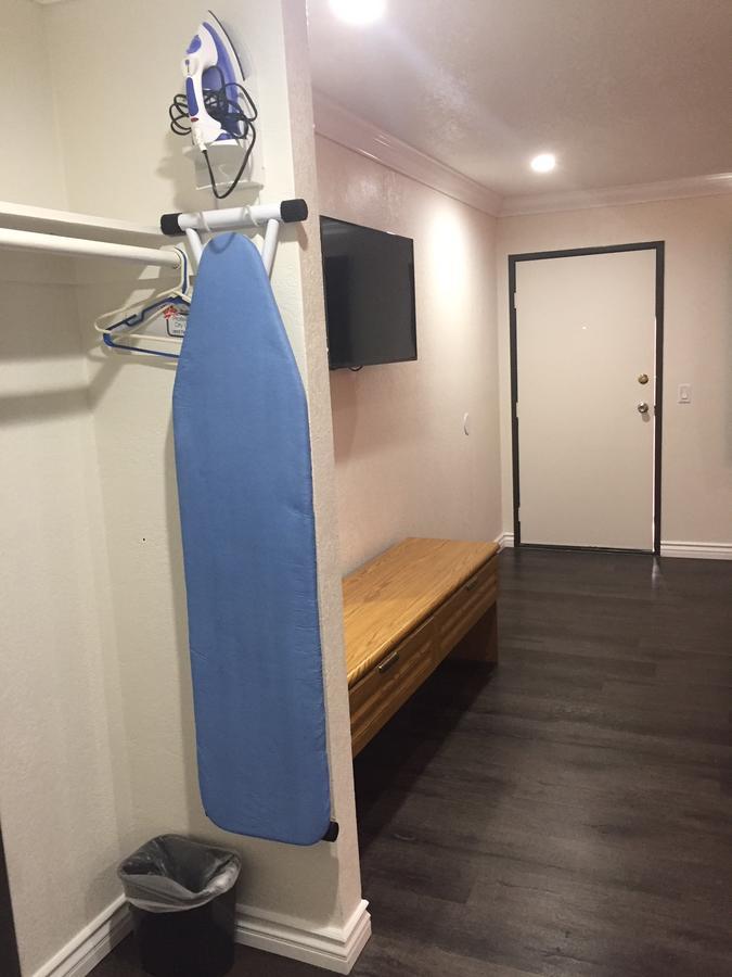 Welcome Inn & Suites אנהיים מראה חיצוני תמונה