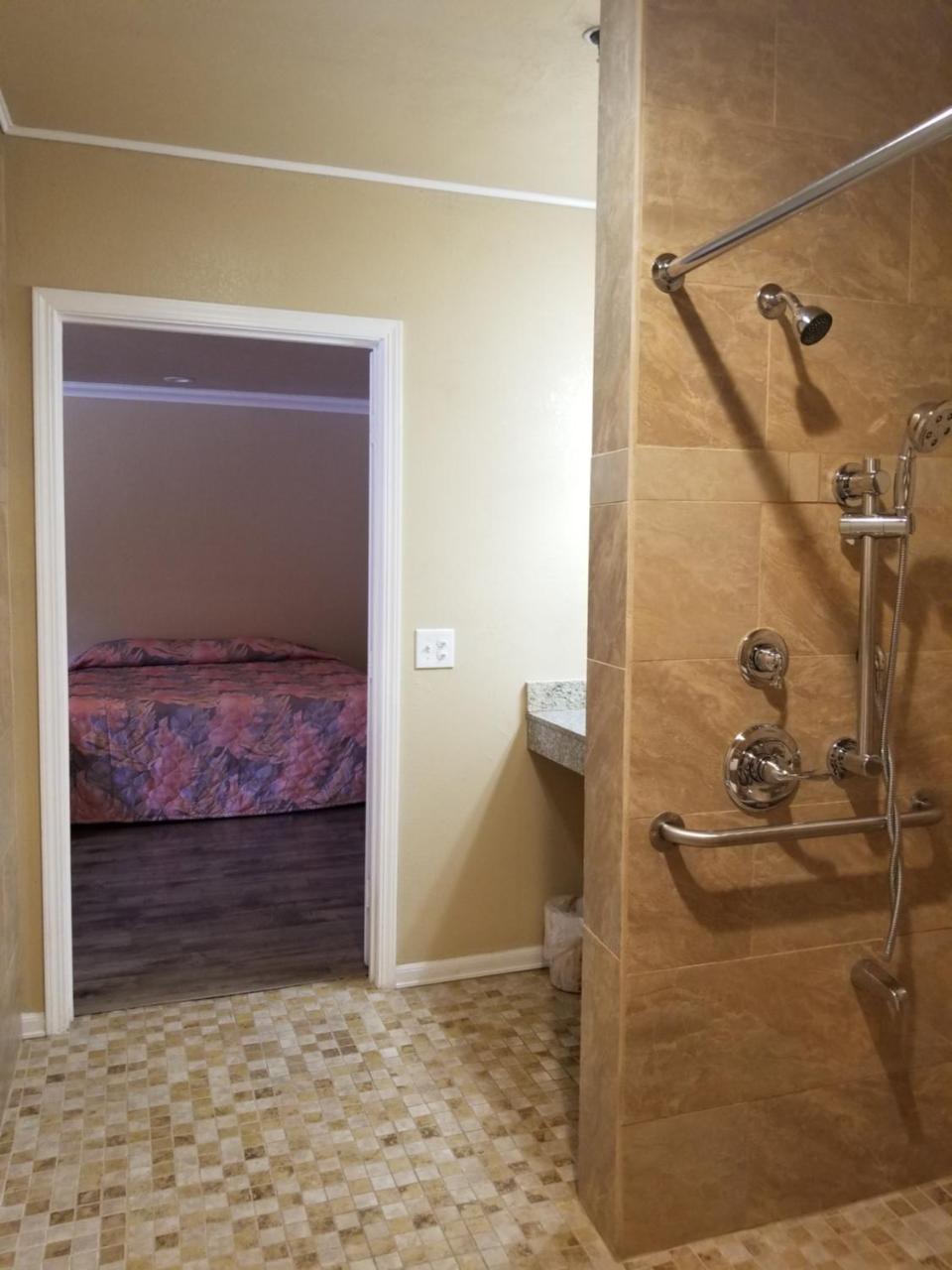 Welcome Inn & Suites אנהיים מראה חיצוני תמונה